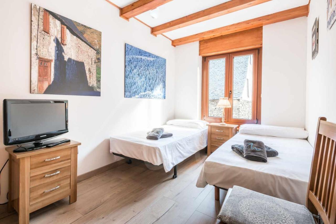 Riu Nere By Seamount Rentals Веля Екстериор снимка